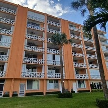 Building Photo - 15 S Golfview Rd