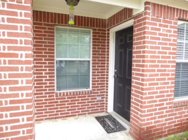 Building Photo - 28831 Frio River Loop