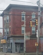 Building Photo - 400 Broadway