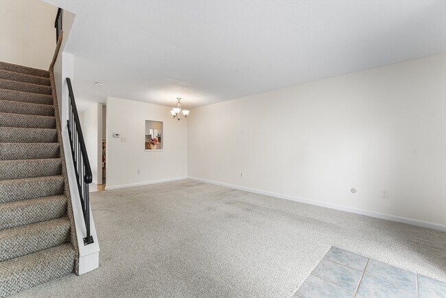Foto del edificio - 42 Village Brook Ln
