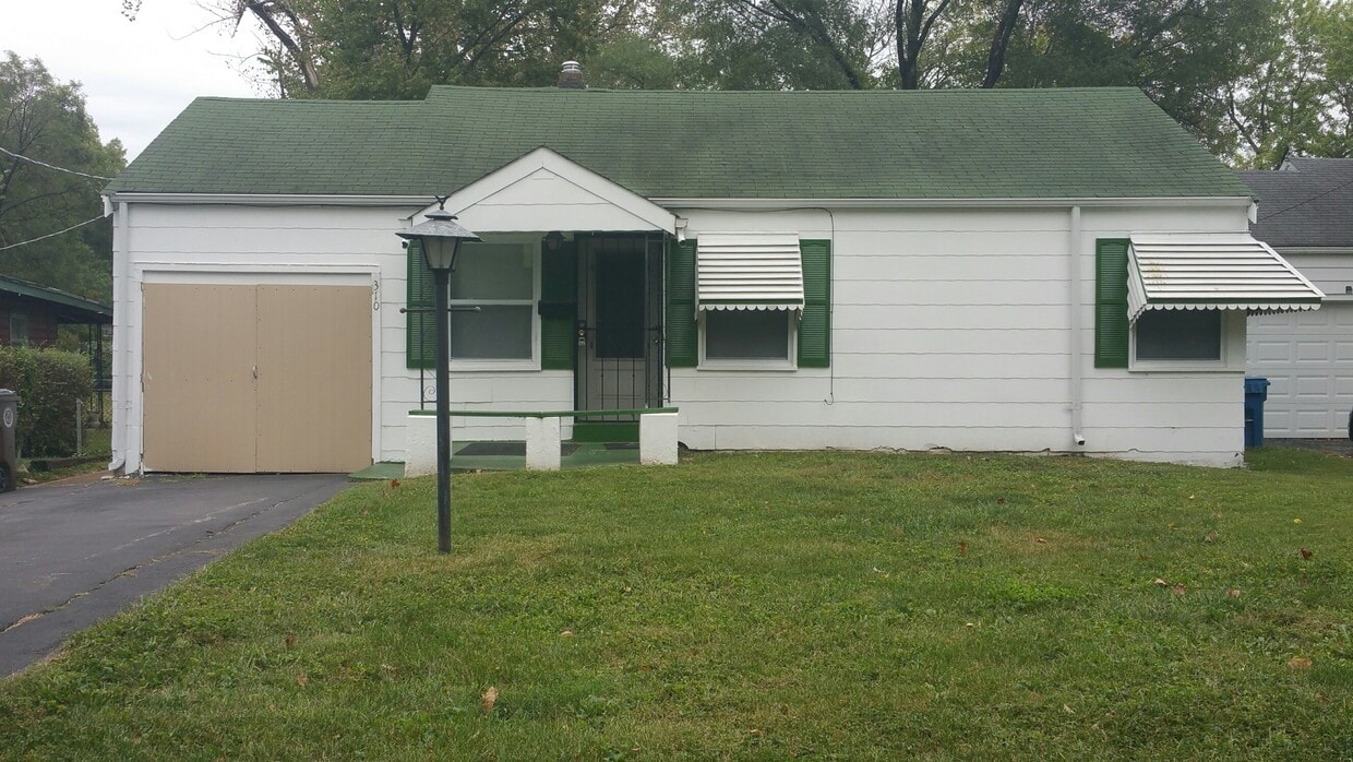 310 Centre Ave, Ferguson, MO 63135 House Rental in Ferguson, MO