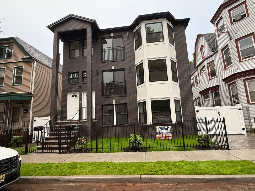 Foto principal - 333 Amherst St