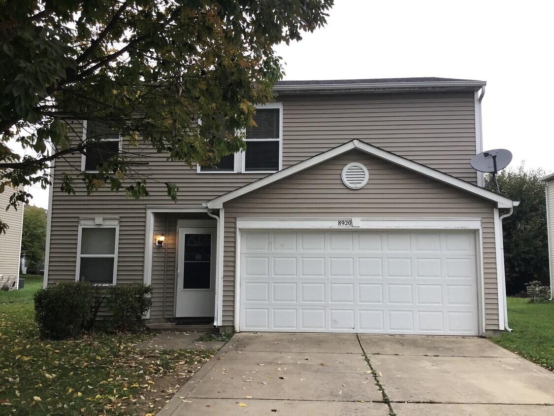 Foto principal - 8920 Poppy Lane