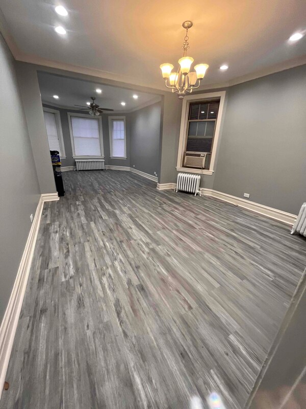 Building Photo - 3839 W Wrightwood Ave