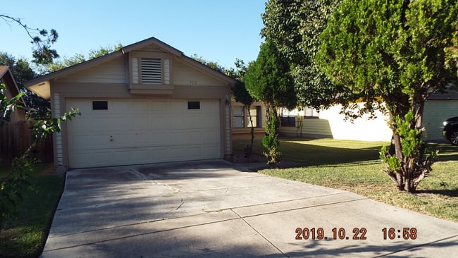 Photo - 7511 Longing Trail House