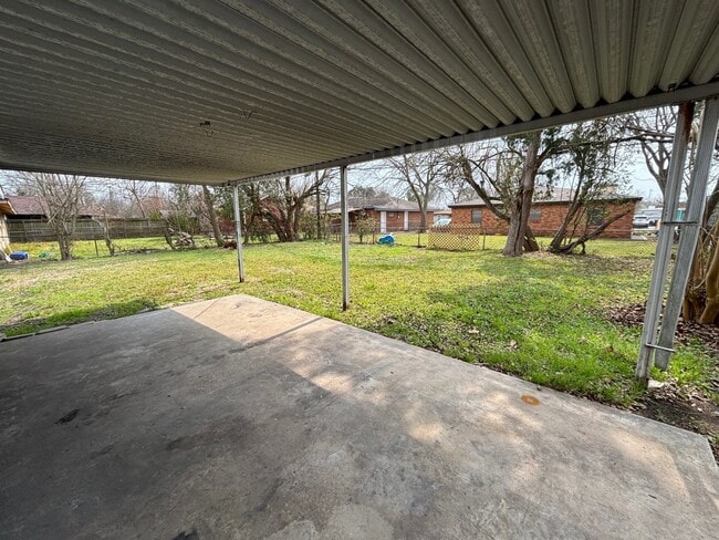 Building Photo - 3001 Rust Ave