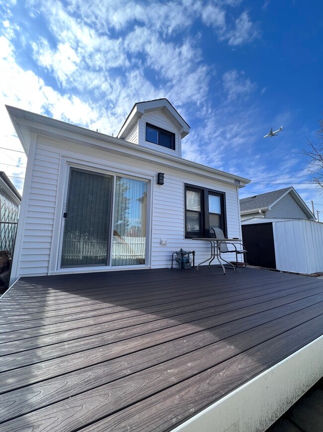 Front of house/deck - 4358 N Oak Park Ave