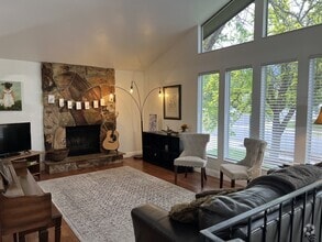 Building Photo - 2243 Aspen Hills Dr