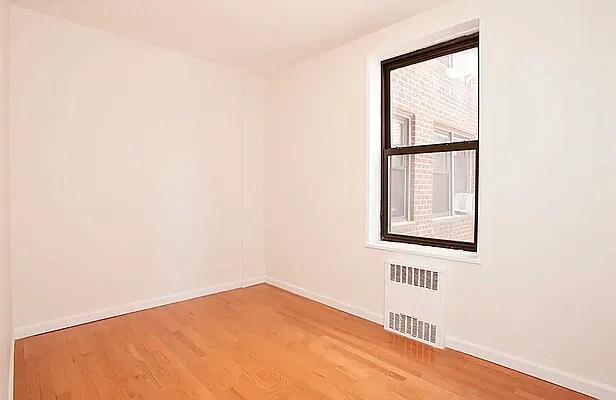 Foto del edificio - 160 Ocean Pkwy