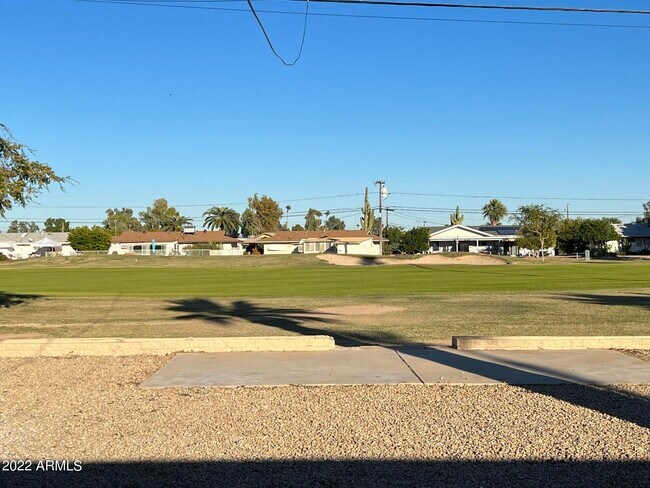 Foto del edificio - 12247 N Cherry Hills Dr W