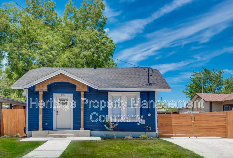 Foto principal - 107 W Hart Ave