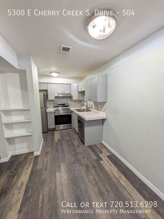 Photo - 5300 E Cherry Creek S Dr House