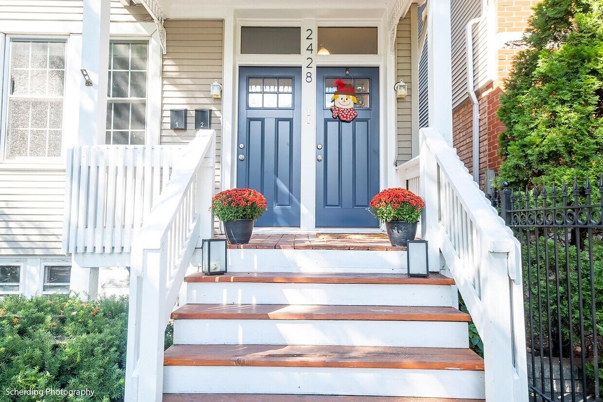 Foto principal - 2428 N Campbell Ave