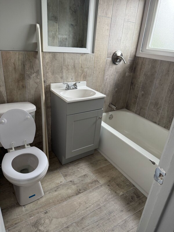 Foto del edificio - 31639 Grand Traverse St