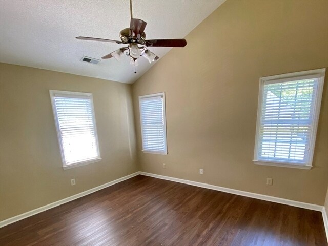 Building Photo - 2309 Water Lilly Way