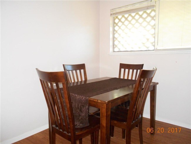 Foto del edificio - 3028 Sunnybrook Rd