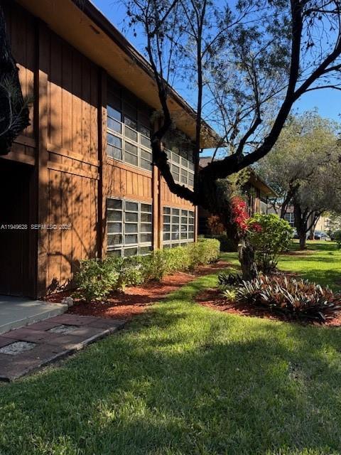 Foto del edificio - 4970 NW 102nd Ave