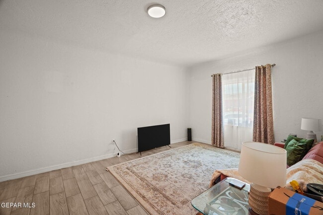 Foto del edificio - 2805 Grant Ave