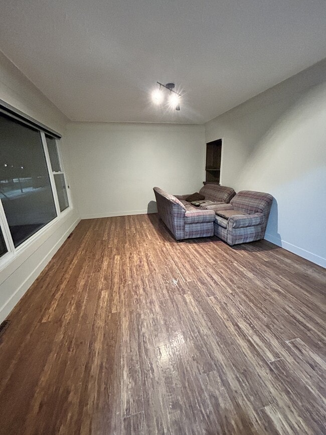 Building Photo - 9837-9868 68 Ave NW