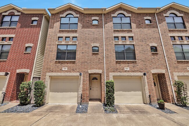 Foto del edificio - 648 Westcross St