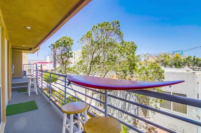 Foto del edificio - 3745 Mission Blvd
