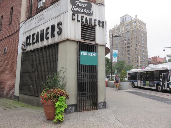 Building Photo - 381-393 Flatbush Ave