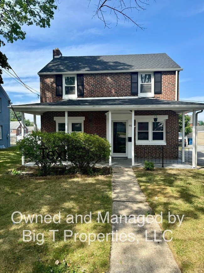 Building Photo - 98 Garfield Ave