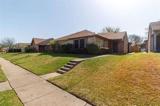Primary Photo - 7226 Pineberry Rd
