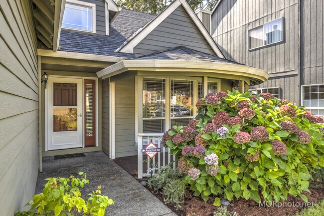 Foto del edificio - 12840 SW Harlequin Dr