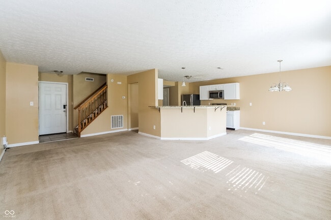 Foto del edificio - 5675 Glass Chimney Ln