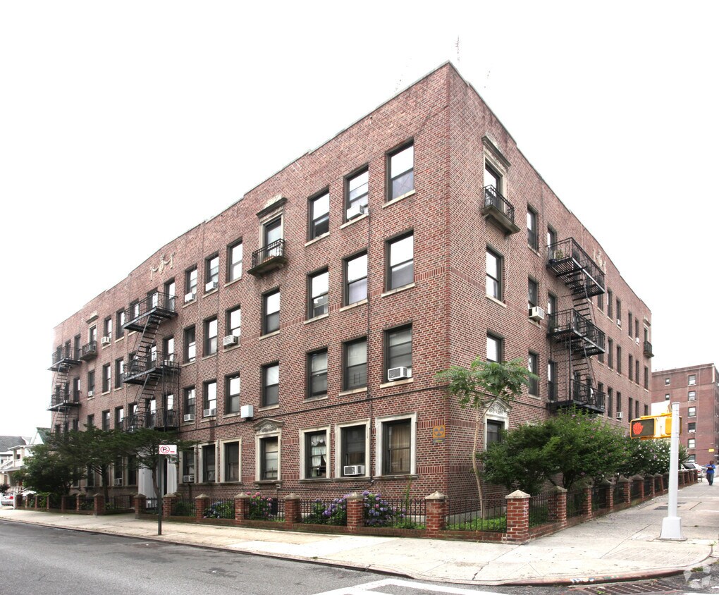 Building Photo - 1902 81st St