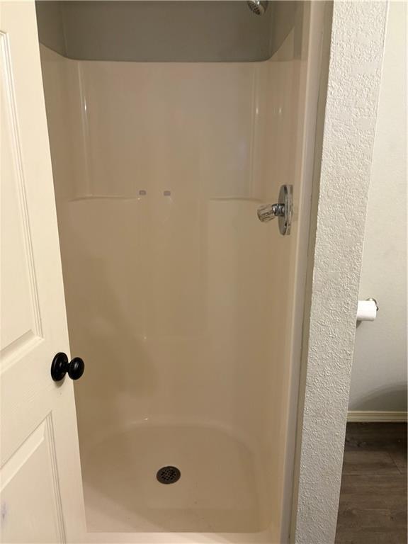 Building Photo - 944 N Storer Ave