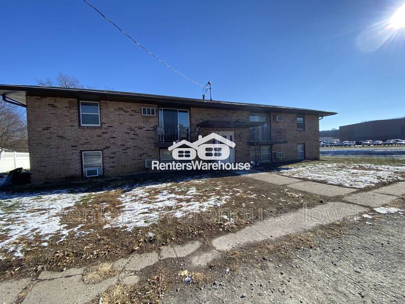 522 Lynnwood Ln Unit 1, Van Meter, IA 50261 Condo for Rent in Van