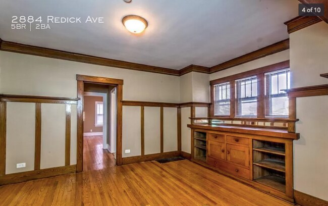 Foto del edificio - 2884 Redick Ave