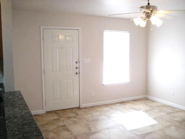 Foto del edificio - 717 Claremont Pkwy