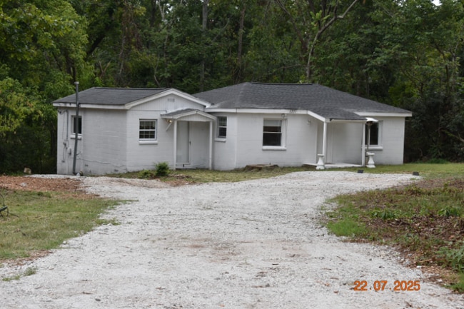 Building Photo - 1371 Ridge Rd
