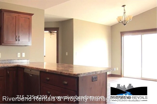 Foto del edificio - 3 br, 2.5 bath House - 2932 Moon Lake Rd