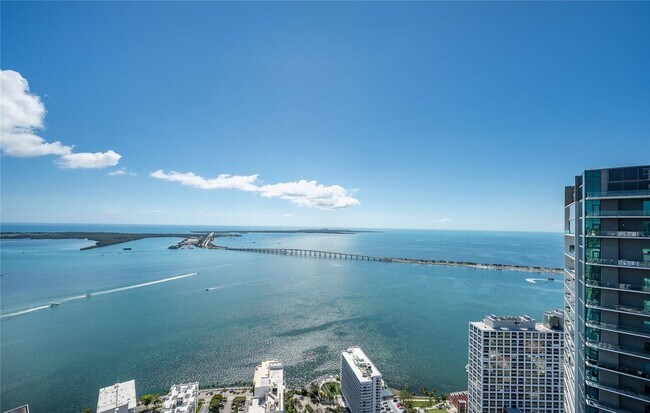 Foto del edificio - 1425 Brickell Ave