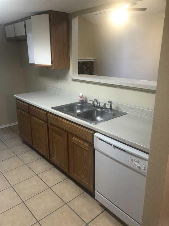 Building Photo - 4375 Hulen Cir E