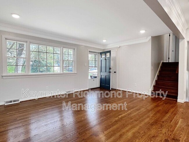 Foto del edificio - 2704 Susten Ct
