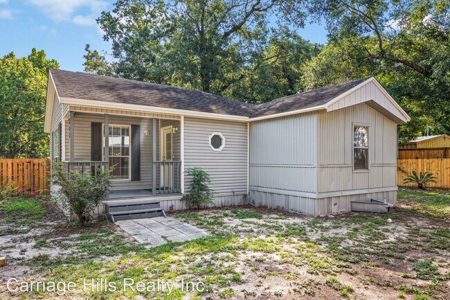 Foto del edificio - 3 br, 2 bath House - 698 Persimmon Street