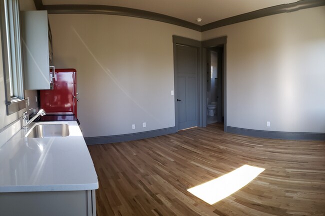 Foto del edificio - 1514 Clayton Ave