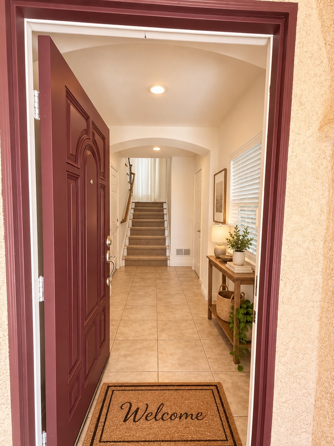Building Photo - 2889 Plaza del Amo