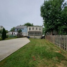 Building Photo - 17471-17473 Shaw Ave
