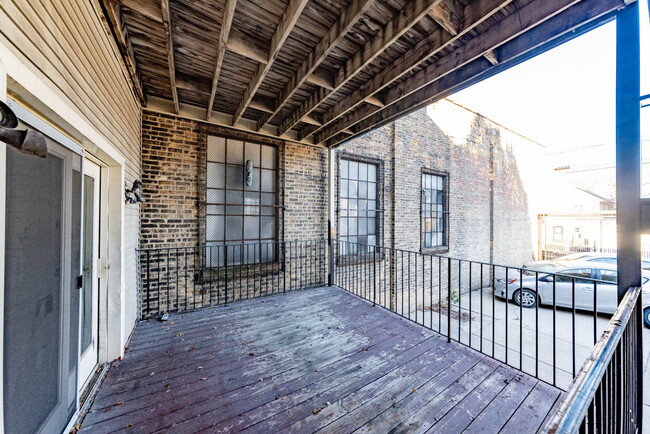 Building Photo - 1707 N Fairfield Ave
