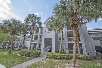 Building Photo - 727 Sugar Way Bay