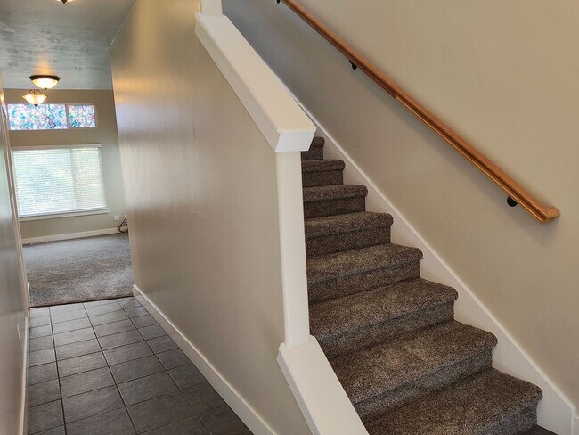 Photo - AMAZING CONDO 2 MASTER SUITES 2 CAR GARAGE