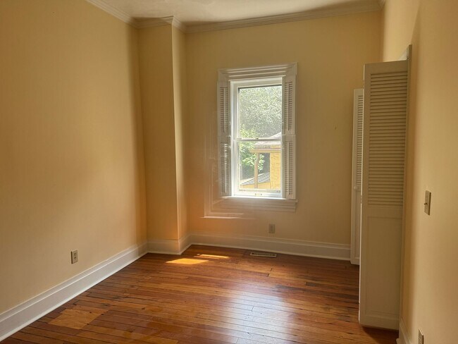 Foto del edificio - Beautiful German Village Home with Parking...