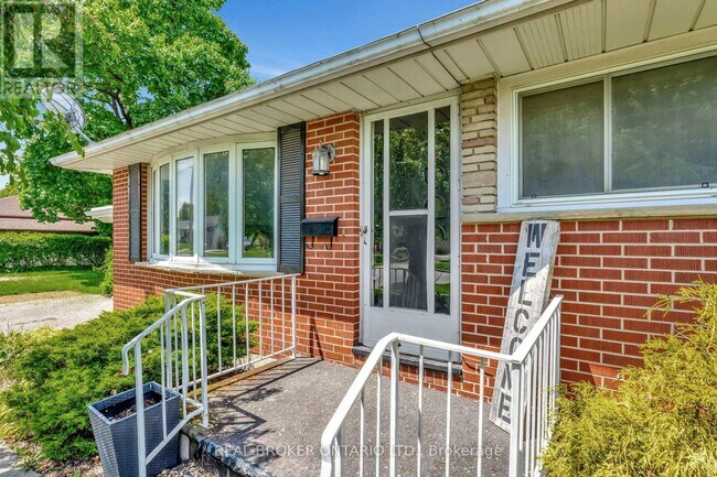 Photo du bâtiment - 1017 Braeside St