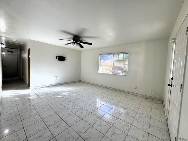 Building Photo - 726 Calle Nueva Vida